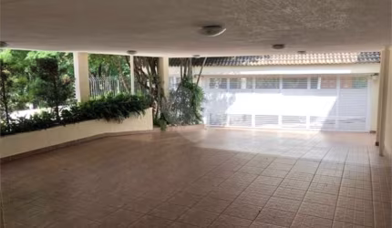 Casa Alto padrão no Brooklin 423m² com 4 suítes e 6 vagas