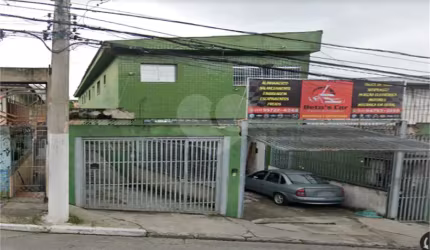 EXCELENTE SOBRADO 400M² EM ARTUR ALVIM