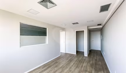Sala comercial para venda com 50 m, duas vagas, em prédio novo em Higienópolis-SP
