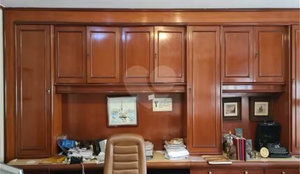 Vendo Sala comercial localizada em uma região privilegiada do Centro de 100 m2
