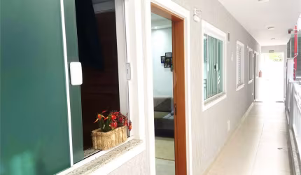 Condomínio fechado de casas tipo apartamentos em obra no Jardim São Paulo. A 500 metros do Metrô