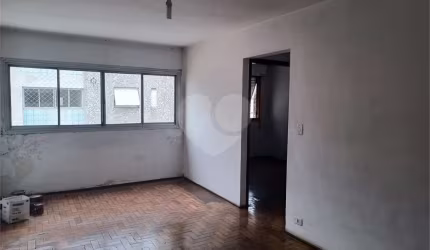Apartamento em Santana, próximo ao metrô, com 3 dormitórios, 2 banheiros