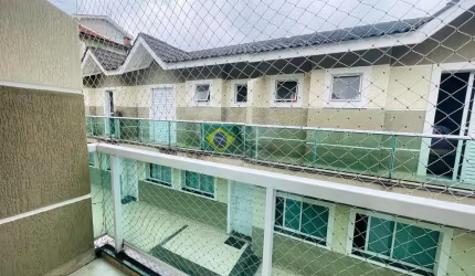 Sobrado condomínio fechado 3 dormitórios Vila Mazzei 2 vagas