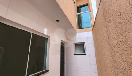 SOBRADO NA AGUA FRIA, 3 DORMITÓRIOS, 1 VAGA - 72,00M²