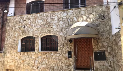 BELA VISTA - SOBRADO EM VILA FECHADA !
