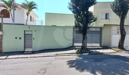 Mandaqui sobrado à venda em excelente localização com 3 quartos 1 suíte 2 vagas em Rua Larga e Tranquila!!!