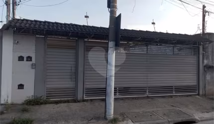 Casa térrea no bairro do Tremembé