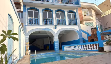 Casa Assobradada no Jardim São Paulo com 5 dormitórios 3 suítes 8 vagas Piscina e Salão de Festas!!