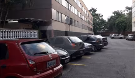 Apartamento grande, e preço imperdível