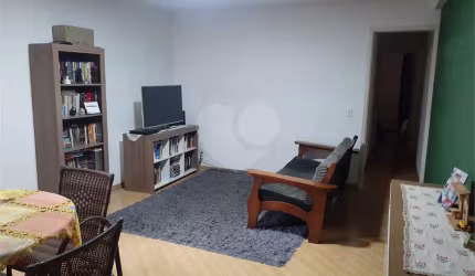 Apartamento com 62 m² e 2 dormitórios por 300 mil reais, Vila Nivi São Paulo, SP.