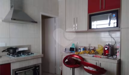 Excelente Casa Térrea para venda com 190 m², 3 dormitórios localizado no Parque Edu Chaves, SP.