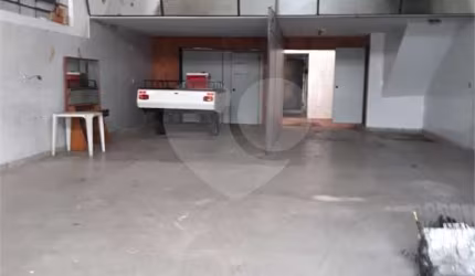 Oportunidade de um Prédio Comercial com moradia no Jardim Vila Formosa