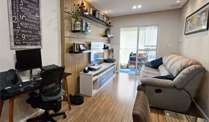 Apartamento, poucos metros do metrô Parada Inglesa, 3 dormitórios 1 suíte e 2 vagas