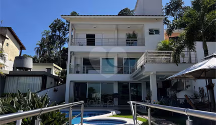 Alto padrão zona norte, 4 suítes, piscina
