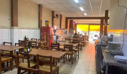 Salão comercial em excelente localização no Jardim Brasil