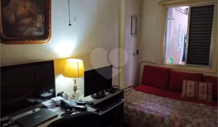 Excelente casa no bairro Cambuci/Aclimação - Ótima localização.