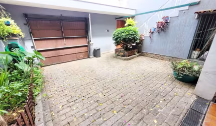 Sobrado para venda. 4 quartos (2 suítes), Quintal, edícula, 3 vagas. Parada Inglesa