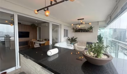 Apartamento de 117 m² na Barra Funda, com 3 suítes, 2 vagas