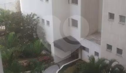 Excelente apartamento ao lado do metrô.