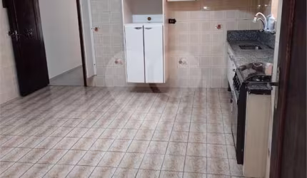 Maravilhoso Sobrado no Bairro Bortolândia