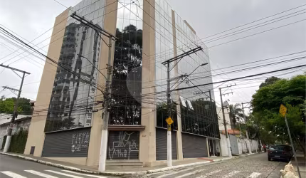 Restaurante montado, completo, a 1 quadra do metrô Parada Inglesa