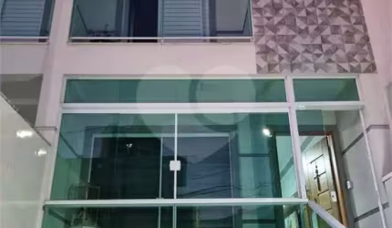Sobrado Novo na Água Fria