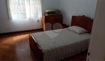 Casa com excelente terreno para reformar ou construir uma nova casa no Planalto Paulsista