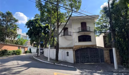 Sobrado a venda - Palmas do tremembe