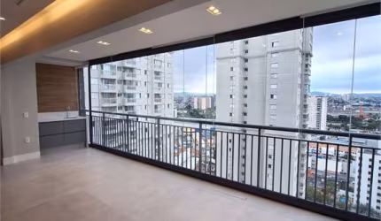 Apartamento no Tatuapé em frente ao Parque do Piqueri com Varanda Gourmet