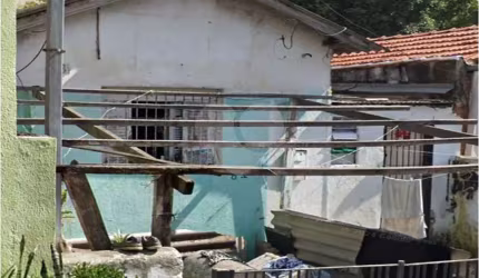 Casa Terrea/Terreno, próxima ao Metrõ Vila Matilde; Terreno de 140 metros quadrados (7x20).