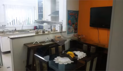 Sobrado a venda Vila Rio Branco zona leste 100 m² -com 3 dorm 02 banheiros ,02 vagas cobertas