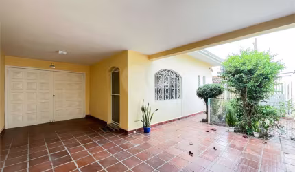 Casa Térrea - Butantã - 6 Dormitórios / 3 Suítes - 3 Vagas - Venda / Compra
