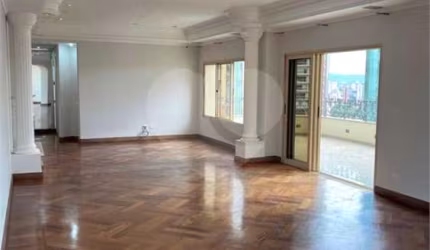 Alto Padrão no Tatuapé 336m² - 3 suítes - 5 vagas