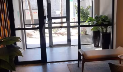 APARTAMENTO NOVO 2 SUÍTES GARAGEM.