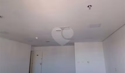 Sala Comercial ao lado da Estação São Joaquim - Avenida da Liberdade - Liber Office