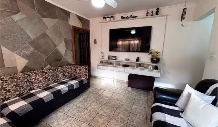 casa com 03 dormitórios e 04 vagas Parada Inglesa