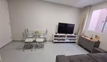 Excelente Apartamento todo REFORMADO  no Tremembé  38 m²