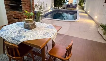 Jardim São Paulo,sobrado à venda a 400 metros do Metrô! cem piscina e espaço gourmet Estuda permuta por Apartamento!!!