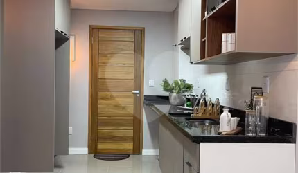 Apartamento com 2 Dormitórios 1 banheiro terraço e 1 vaga de Garagem 83,64m²