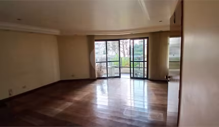Apartamento de 4 dormitórios e 3 suítes no Jardim São Paulo