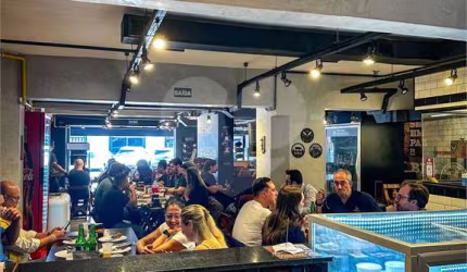 PONTO COMERCIAL + FRANQUIA À VENDA NA VILA NOVA CONCEIÇÃO