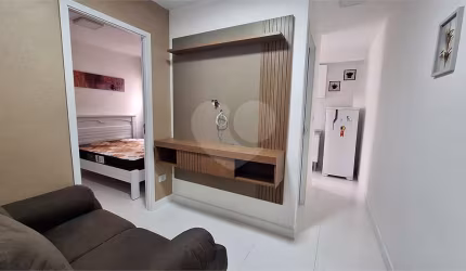 Apartamento mobiliado 1 dormitório 25m² Metrô Jardim São Paulo