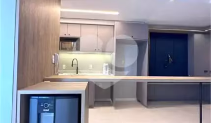 Apartamento na Barra Funda 2 dormitorios sendo 1 suite e 1 Vaga de Garagem