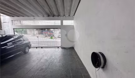 Casas térreas no bairro da Vila Medeiros. Terreno de 10 metros de frente por 23 metros