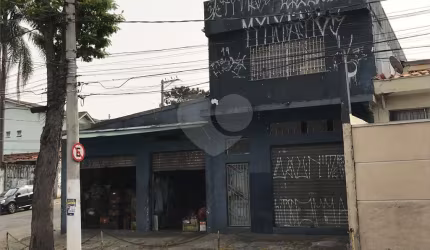 Prédio Comercial de esquina, na Avenida Nossa Senhora da Concórdia, Tremembé!!