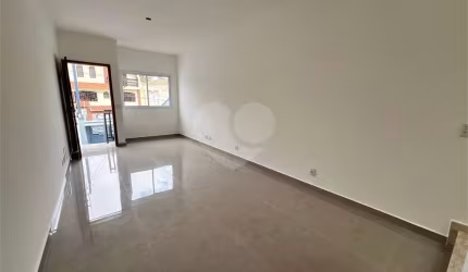 Oportunidade Imperdível no Mandaqui – Sobrado Novo e Sofisticado!
