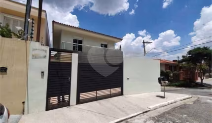 Excelente sobrado 4 dormitórios, 3 suítes, 5 banheiros no bairro Tremembé, Zona Norte de São Paulo