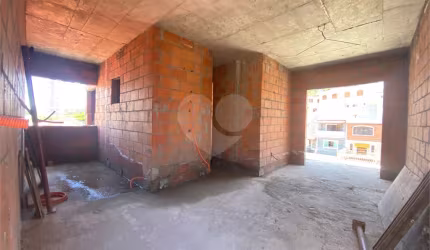 Apartamentos com Vaga, Quintal ou Sacada, a 700m da Av. Luiz Dumont Villares!