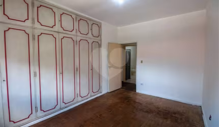 Apartamento à venda oportunidade única para reforma no Itaim Bibi