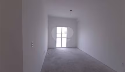 Apartamento com 46,10m2, 2 quartos, sala, cozinha, banheiro, área de serviço com quintal e 1 vaga